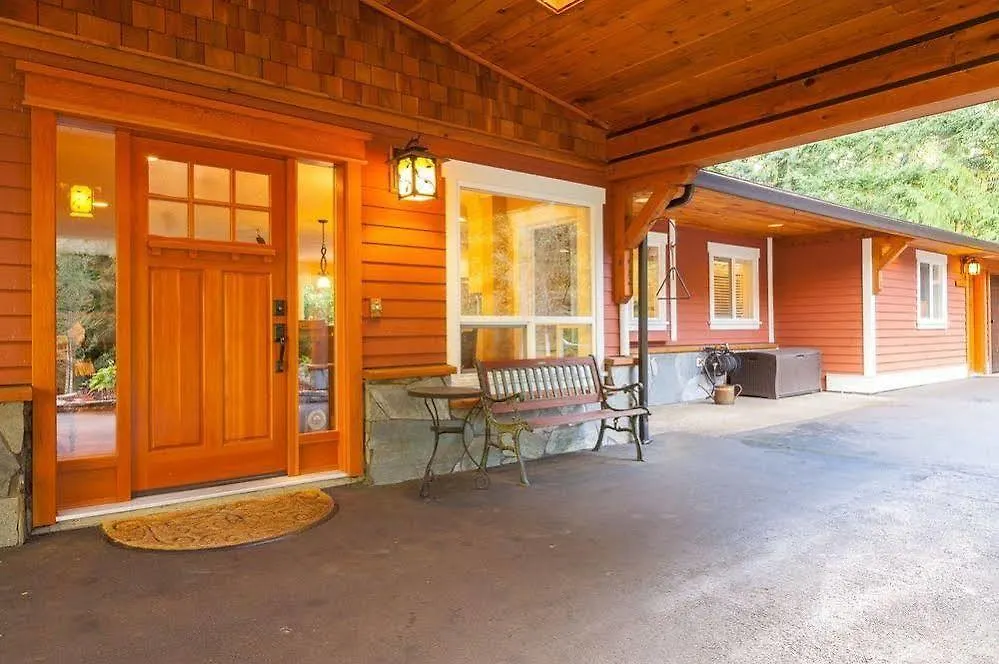 Creekside B & B-1