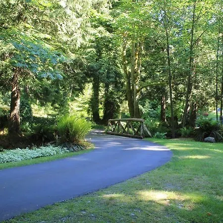 Creekside B & B-3